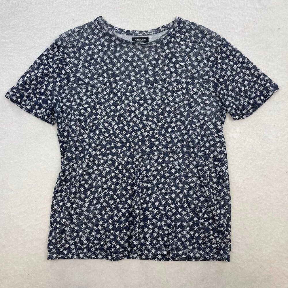 Zara Man Short Sleeve Navy Blue and White Palm Trees T-Shirt Size Medium